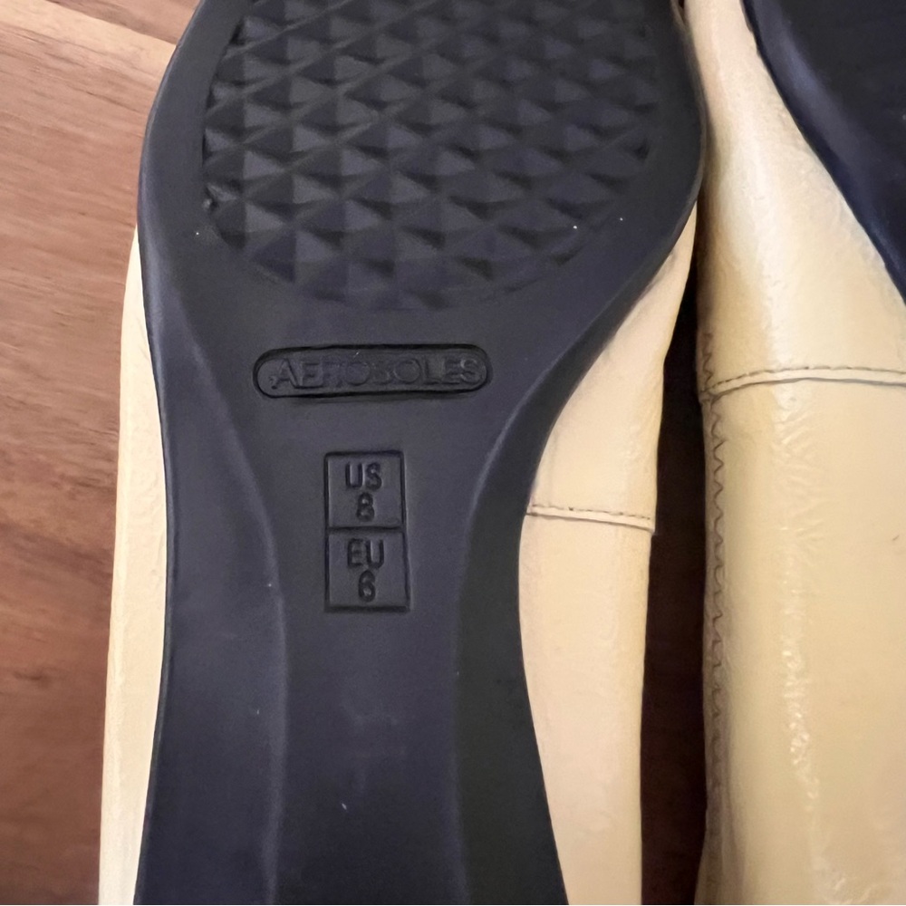 AEROSOLES Beckon Black and Yellowish Ballet Flats with Bow Size 8 - Picture 8 of 9